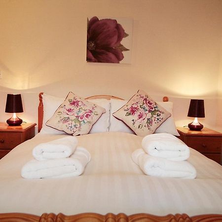 Cilhendre Holiday Cottages - The Dairy Суонзи Екстериор снимка